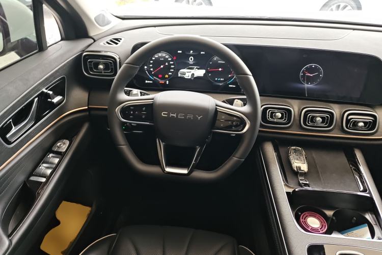 Used Chery Tiggo 9 2023 2.0T Dual-Clutch Two-Wheel Drive Leading Edition 5 Seats Steering Wheel