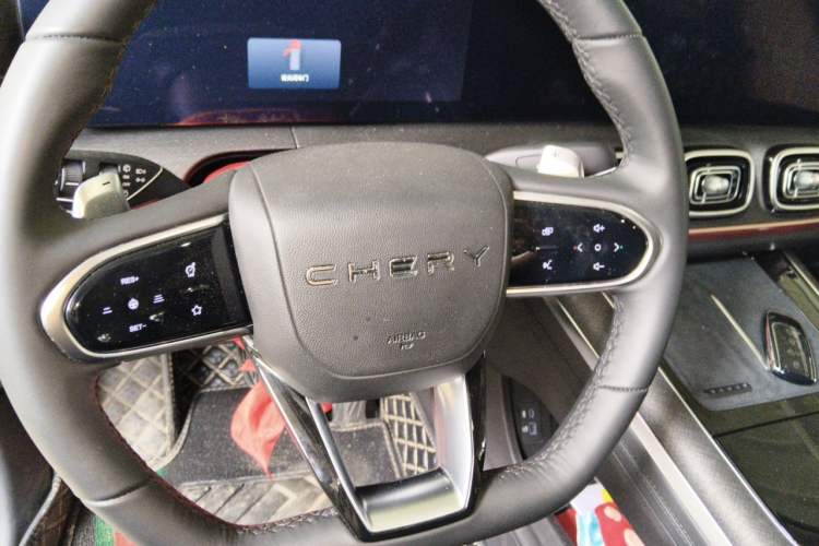 Used Chery Tiggo 9 2023 2.0T Dual-Clutch Two-Wheel Drive Luxury Edition 5 Seats Steering Wheel