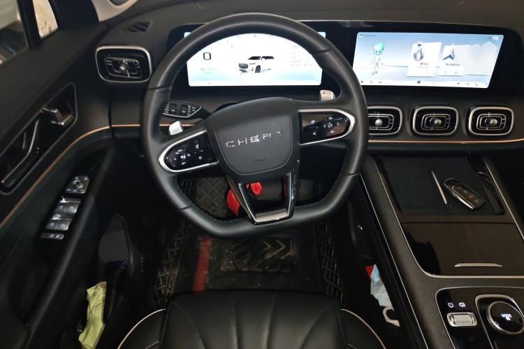 Used Chery Tiggo 9 2023 2.0T Dual-Clutch Two-Wheel Drive Luxury Edition 5 Seats Steering Wheel