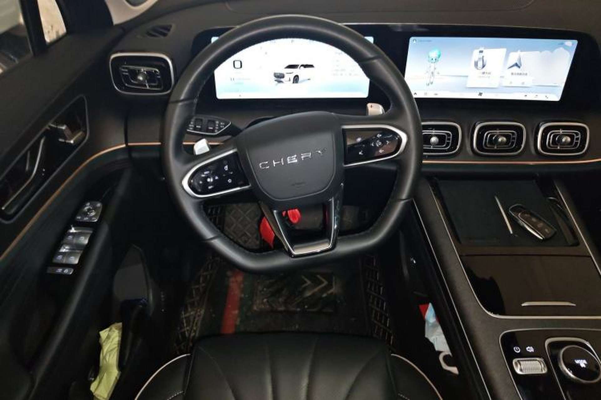 Used Chery Tiggo 9 2023 2.0T Dual-Clutch Two-Wheel Drive Luxury Edition 5 Seats Steering Wheel