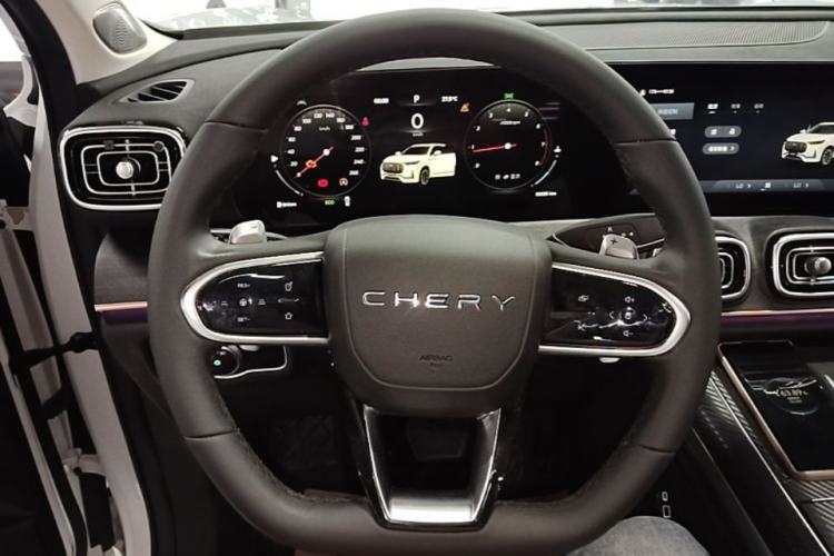 Used Chery Tiggo 9 2023 2.0T Dual-Clutch Two-Wheel Drive Luxury Edition 5 Seats Steering Wheel