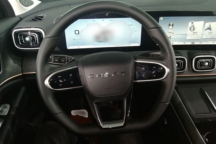 Used Chery Tiggo 9 2023 Facelift 2.0T Dual-Clutch Two-Wheel Drive Luxury Edition 5 Seats Steering Wheel