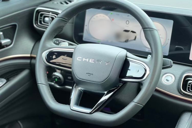 Used Chery Tiggo 9 2023 2.0T Dual-Clutch Two-Wheel Drive Luxury Edition 5 Seats Steering Wheel