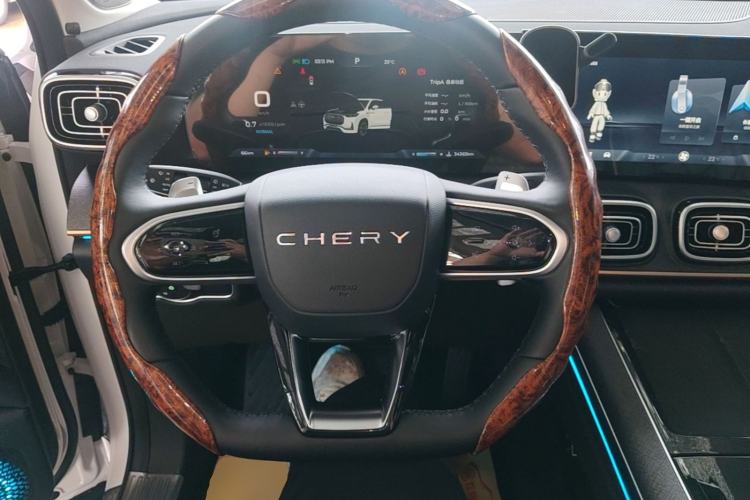 Used Chery Tiggo 9 2023 2.0T Dual-Clutch Two-Wheel Drive Leading Edition 5 Seats Steering Wheel