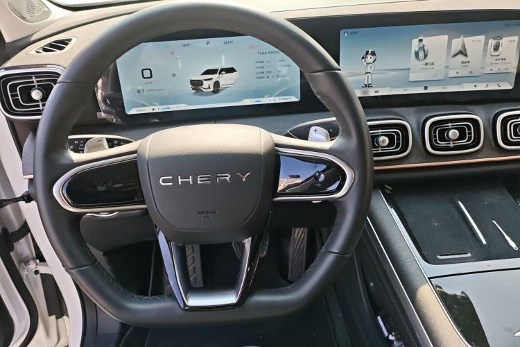Used Chery Tiggo 9 2023 2.0T Dual-Clutch Two-Wheel Drive Luxury Edition 7 Seats Steering Wheel