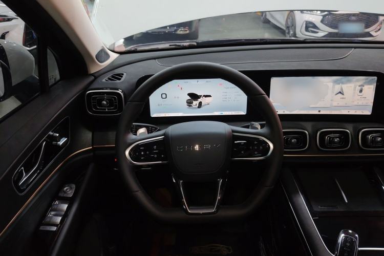 Used Chery Tiggo 9 2023 2.0T Dual-Clutch Two-Wheel Drive Luxury Edition 5 Seats Steering Wheel