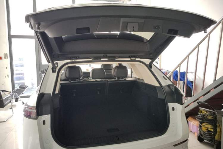 Used Chery Tiggo 9 2023 2.0T Dual-Clutch Two-Wheel Drive Leading Edition 5 Seats Trunk