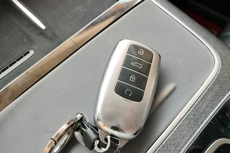 Used Chery Tiggo 9 2023 2.0T Dual-Clutch Two-Wheel Drive Luxury Edition 5 Seats Vehicle Key