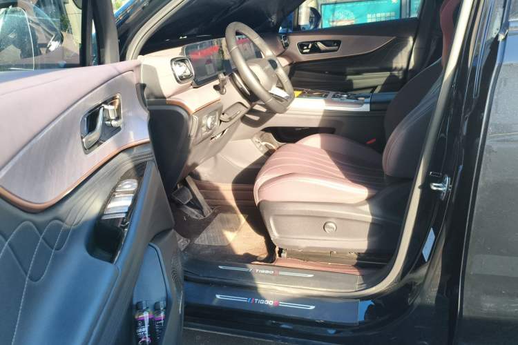 Used Chery Tiggo 9 2024 2.0T Automatic Two-Wheel Drive Ultra-Comfortable Deluxe Edition Driver Seat