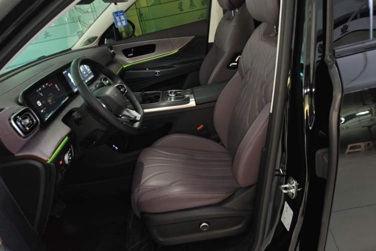 Used Chery Tiggo 9 2024 2.0T Dual-Clutch Two-Wheel Drive Ultra-Comfortable Prestige Edition Left Front Seat