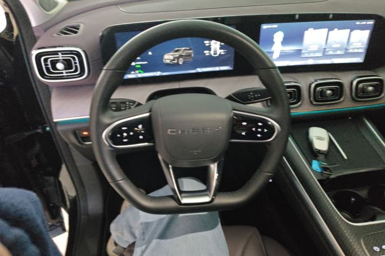 Used Chery Tiggo 9 2024 2.0T Dual-Clutch Two-Wheel Drive Ultra-Comfortable Prestige Edition Steering Wheel