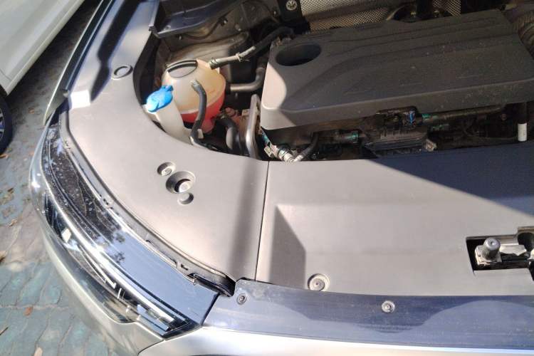 Used Chery Tiggo 9 2024 2.0T Automatic Two-Wheel Drive Ultra-Comfortable Deluxe Edition Engine Bay Right