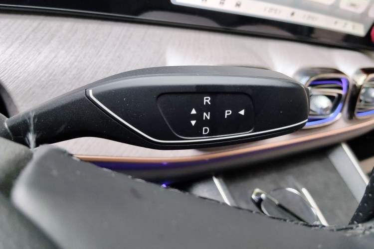 Used Chery Tiggo 9 2024 2.0T Dual-Clutch Two-Wheel Drive Ultra-Comfortable Prestige Edition Gear Lever