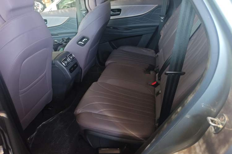 Used Chery Tiggo 9 2024 2.0T Automatic Two-Wheel Drive Ultra-Comfortable Deluxe Edition Left Rear Seat