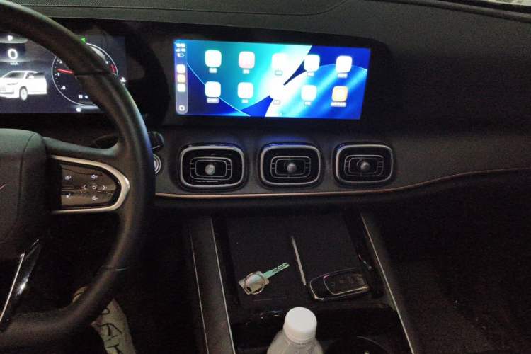 Used Chery Tiggo 9 2024 2.0T Dual-Clutch Two-Wheel Drive Ultra-Comfortable Prestige Edition Audio And AC Panel