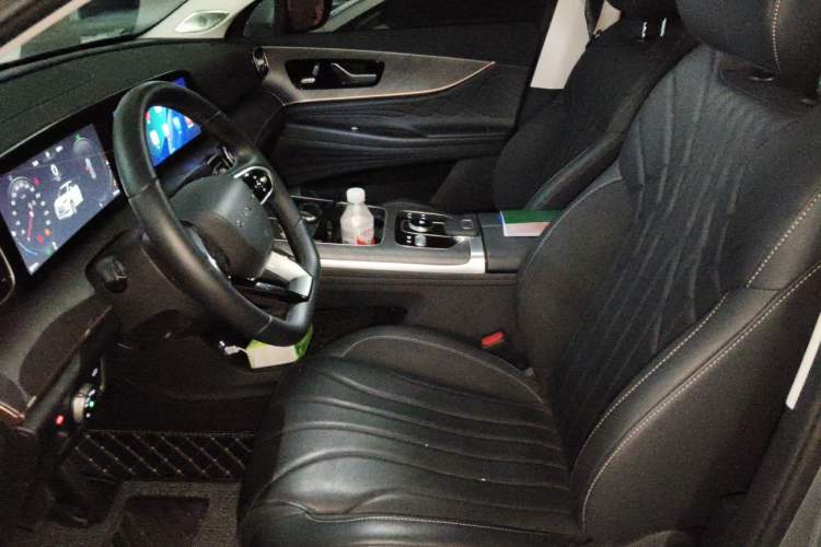 Used Chery Tiggo 9 2024 2.0T Dual-Clutch Two-Wheel Drive Ultra-Comfortable Prestige Edition Left Front Seat