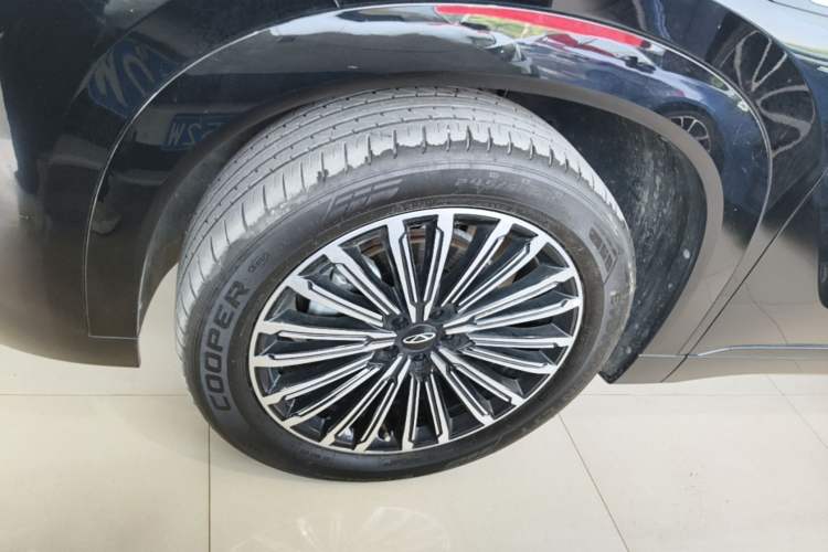 Used Chery Tiggo 9 2025 2.0T Dual-Clutch Two-Wheel Drive Luxury Edition 5 Seats Exterior 4