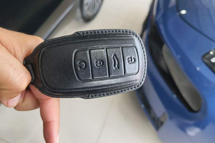 Used Chery Tiggo 9 2025 2.0T Dual-Clutch Two-Wheel Drive Luxury Edition 5 Seats Interior 1