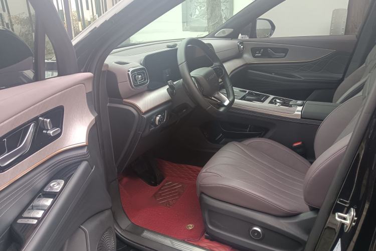 Used Chery Tiggo 9 2025 2.0T Automatic Two-Wheel Drive Luxury Edition 5 Seats Interior 3