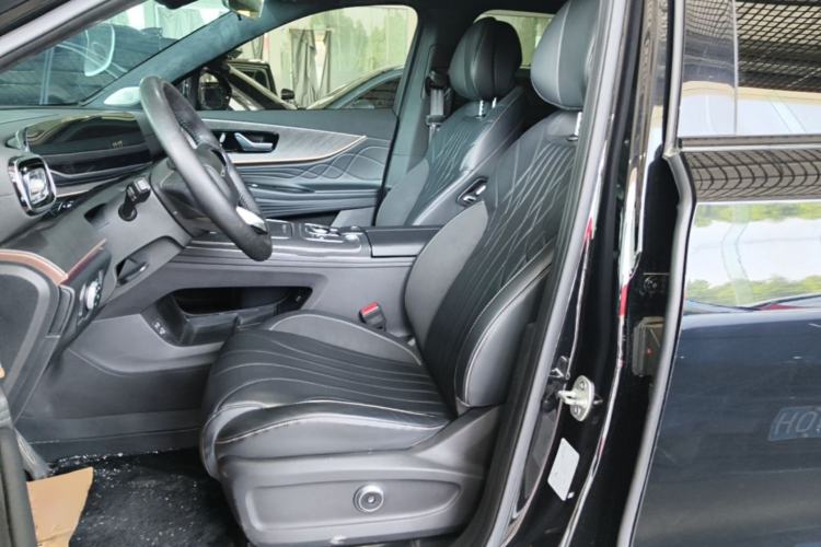 Used Chery Tiggo 9 2025 2.0T Dual-Clutch Two-Wheel Drive Luxury Edition 5 Seats Left Front Seat