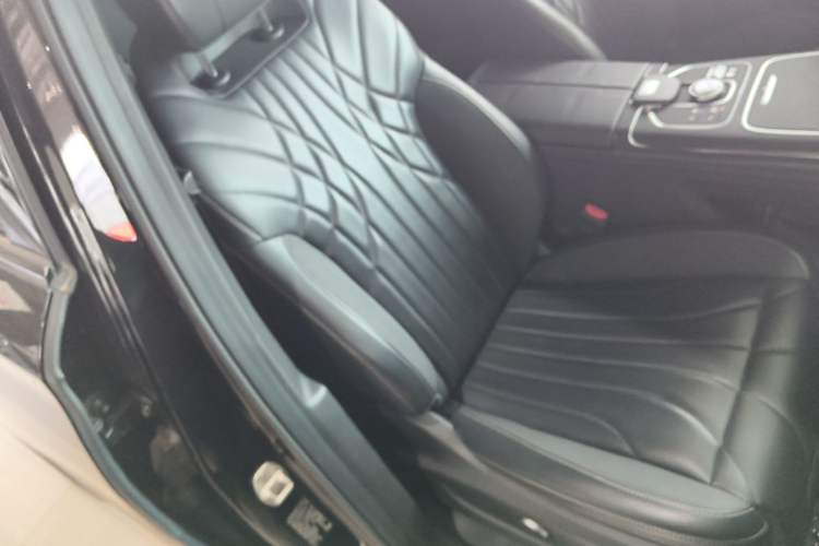 Used Chery Tiggo 9 2025 2.0T Dual-Clutch Two-Wheel Drive Luxury Edition 5 Seats Right Front Seat