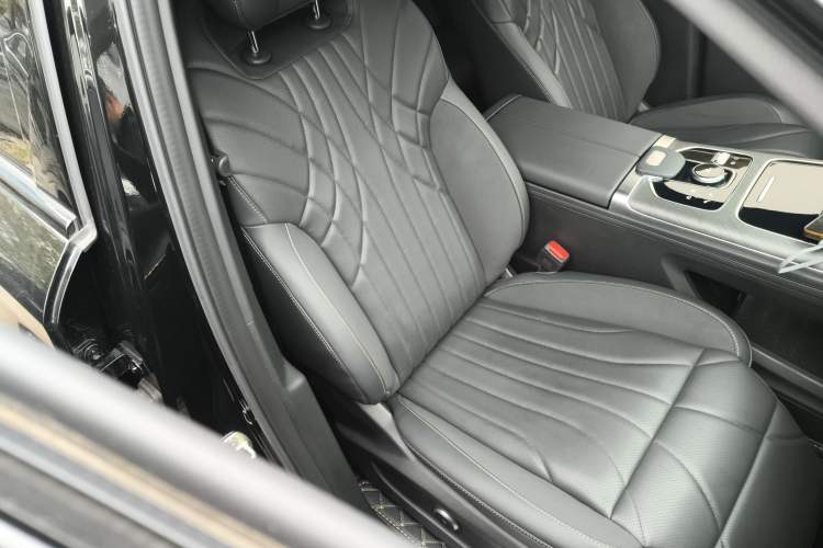 Used Chery Tiggo 9 2025 2.0T Dual-Clutch Two-Wheel Drive Luxury Edition 5 Seats Right Front Seat