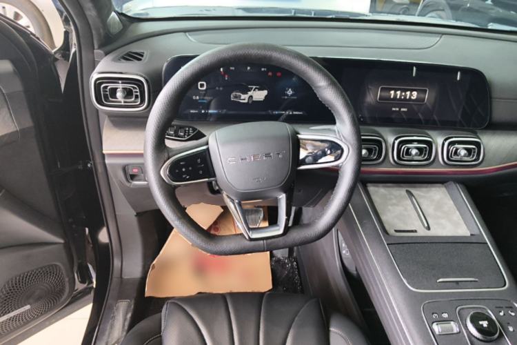 Used Chery Tiggo 9 2025 2.0T Dual-Clutch Two-Wheel Drive Luxury Edition 5 Seats Steering Wheel