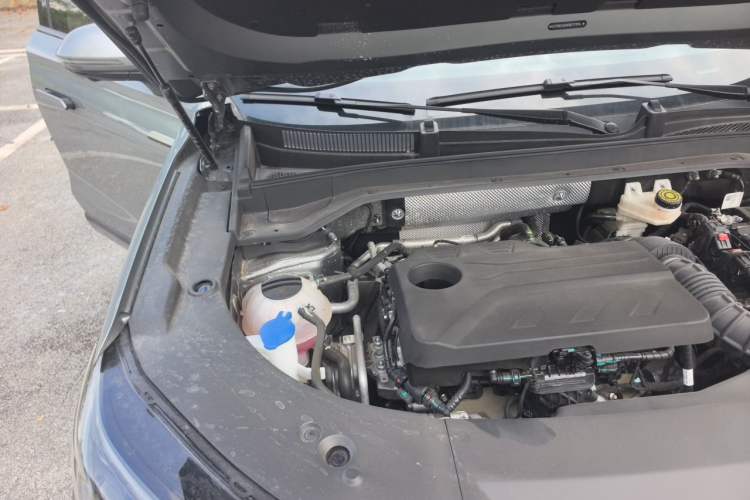 Used Chery Tiggo 9 2025 2.0T Automatic All-Wheel Drive Luxury Edition 5 Seats Engine Bay Right