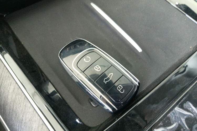 Used Chery Tiggo 9 2025 2.0T Dual-Clutch Two-Wheel Drive Comfort Edition 5 Seats Interior 1