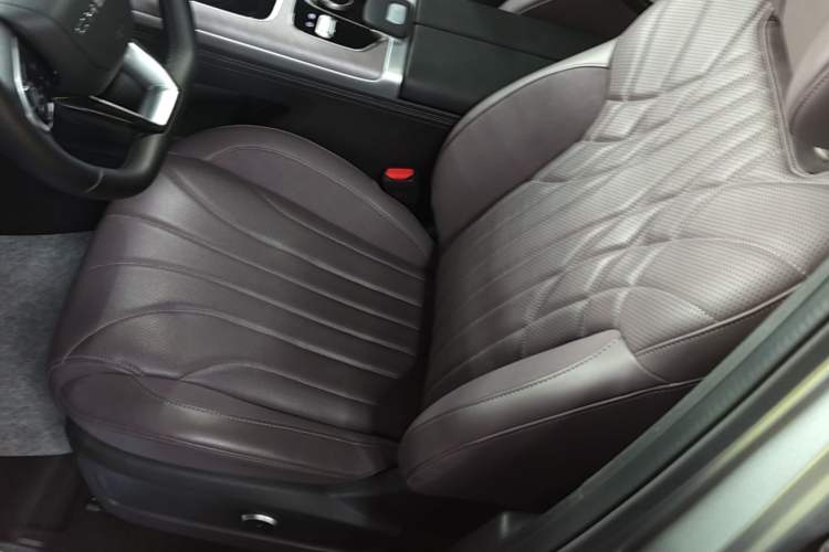 Used Chery Tiggo 9 2025 2.0T Automatic Two-Wheel Drive Luxury Edition 5 Seats Left Front Seat