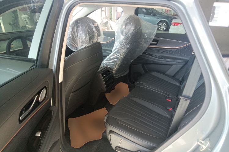 Used Chery Tiggo 9 2025 2.0T Dual-Clutch Two-Wheel Drive Comfort Edition 5 Seats Left Rear Seat