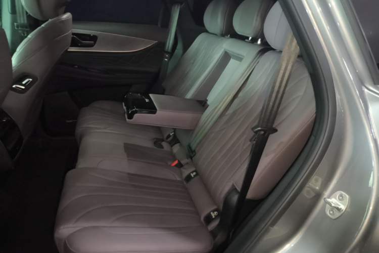 Used Chery Tiggo 9 2025 2.0T Automatic Two-Wheel Drive Luxury Edition 5 Seats Left Rear Seat