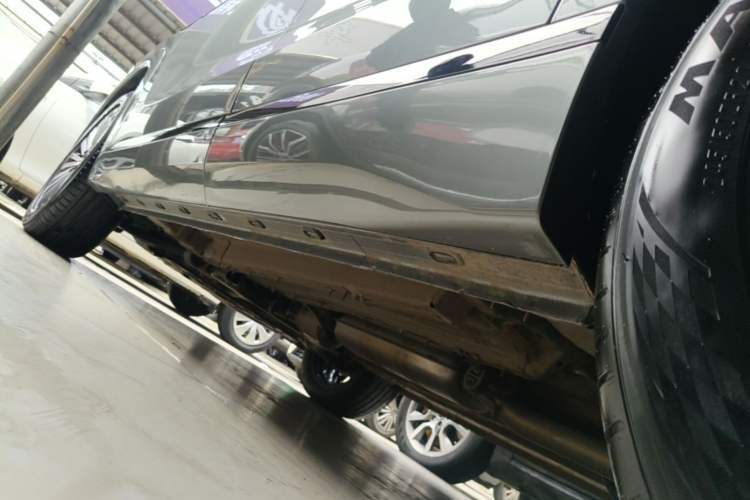 Used Chery Tiggo 9 2025 2.0T Dual-Clutch Two-Wheel Drive Comfort Edition 5 Seats Left Side Sill
