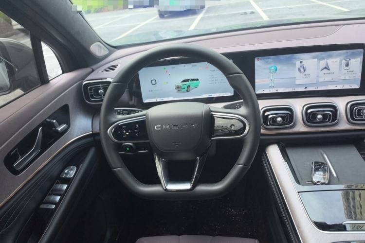 Used Chery Tiggo 9 2025 2.0T Automatic All-Wheel Drive Luxury Edition 5 Seats Steering Wheel