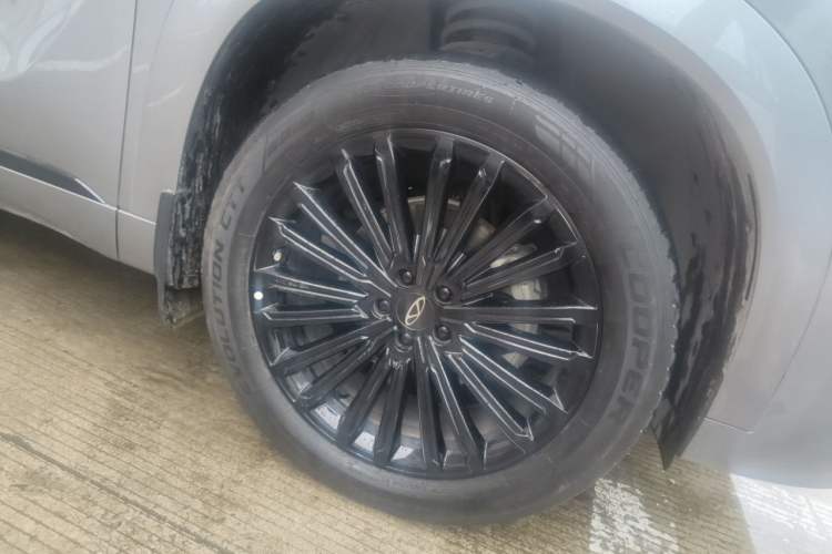 Used Chery Tiggo 9 2025 2.0T Dual-Clutch Two-Wheel Drive Luxury Edition 7 Seats Right Front Wheel Hub