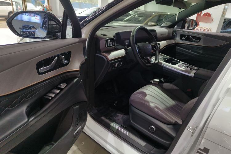 Used Chery Tiggo 9 2025 2.0T Automatic Two-Wheel Drive Luxury Edition 5 Seats Driver Seat