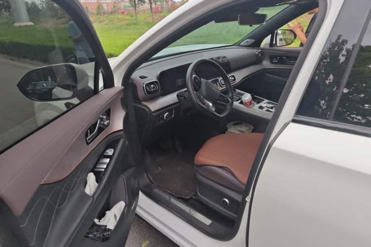 Used Chery Tiggo 9 2025 2.0T Dual-Clutch Two-Wheel Drive Luxury Edition 5 Seats Driver Seat