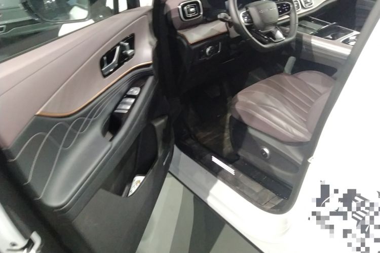 Used Chery Tiggo 9 2025 2.0T Automatic Two-Wheel Drive Luxury Edition 5 Seats Driver Seat