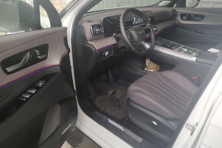Used Chery Tiggo 9 2025 2.0T Automatic Two-Wheel Drive Luxury Edition 5 Seats Driver Seat