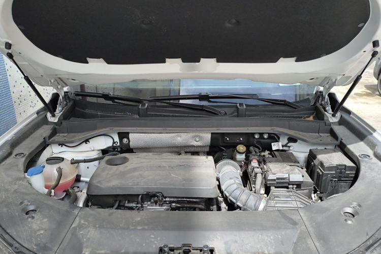 Used Chery Tiggo 9 2025 2.0T Dual-Clutch Two-Wheel Drive Luxury Edition 5 Seats Engine Bay