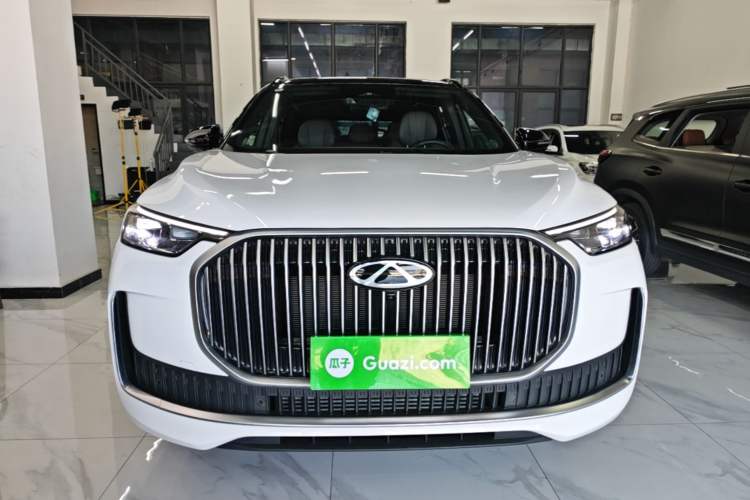 Used Chery Tiggo 9 2025 2.0T Automatic Two-Wheel Drive Luxury Edition 5 Seats Front