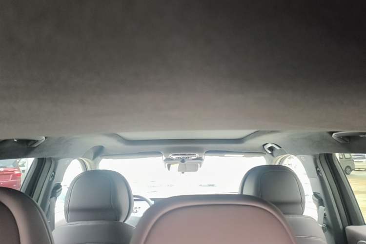 Used Chery Tiggo 9 2025 2.0T Automatic Two-Wheel Drive Luxury Edition 5 Seats Headliner