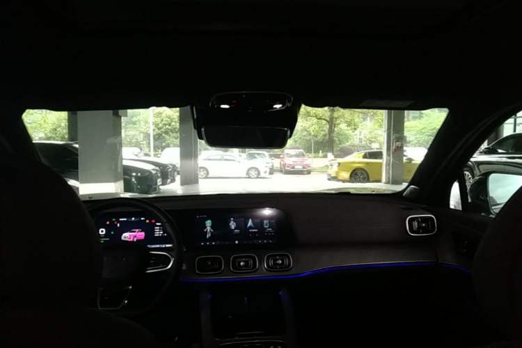 Used Chery Tiggo 9 2025 2.0T Automatic Two-Wheel Drive Luxury Edition 5 Seats Headliner