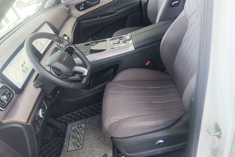 Used Chery Tiggo 9 2025 2.0T Automatic Two-Wheel Drive Luxury Edition 5 Seats Left Front Seat