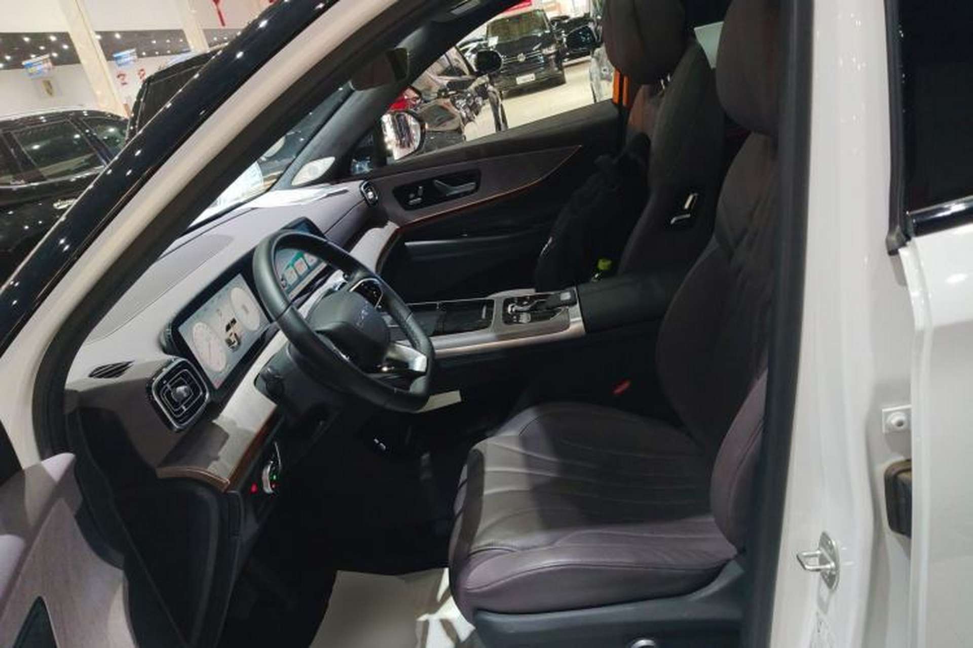 Used Chery Tiggo 9 2025 2.0T Automatic Two-Wheel Drive Luxury Edition 5 Seats Left Front Seat