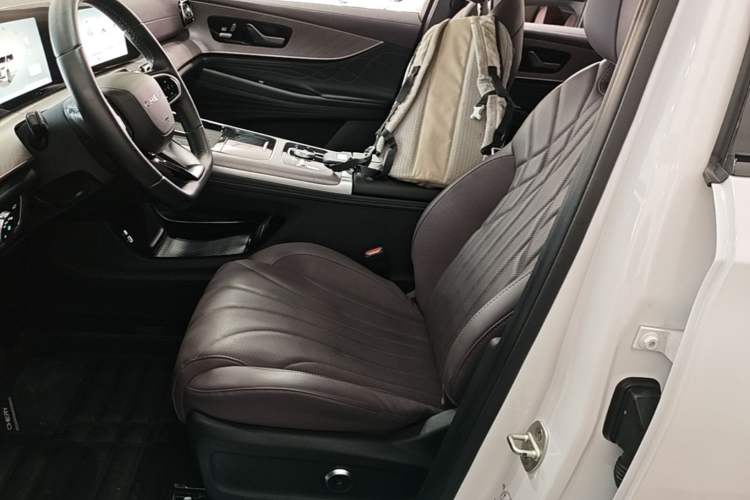 Used Chery Tiggo 9 2025 2.0T Automatic Two-Wheel Drive Luxury Edition 5 Seats Left Front Seat