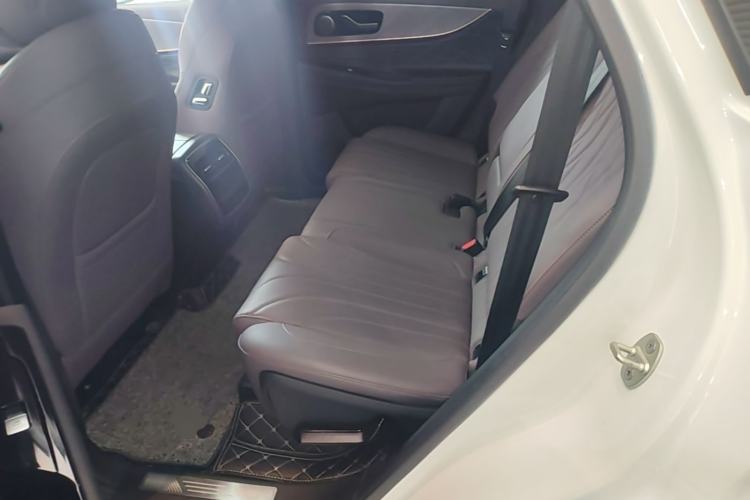 Used Chery Tiggo 9 2025 2.0T Automatic Two-Wheel Drive Luxury Edition 5 Seats Left Rear Seat