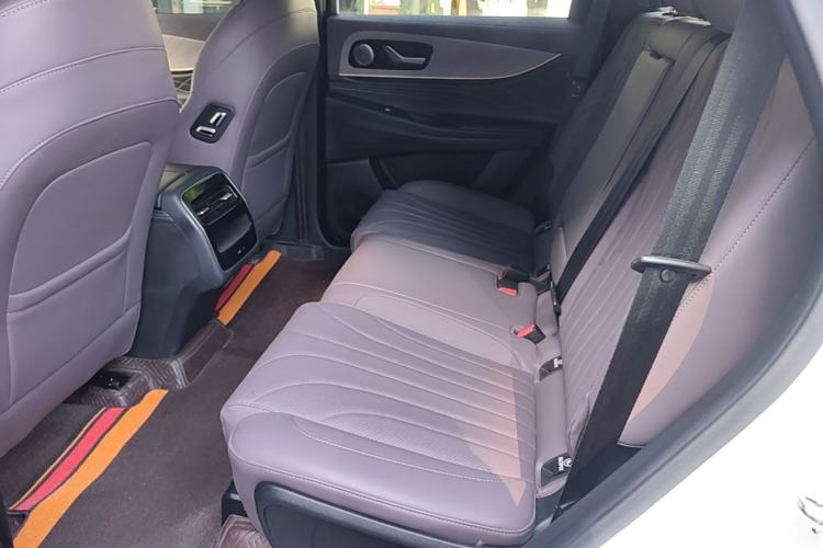 Used Chery Tiggo 9 2025 2.0T Automatic Two-Wheel Drive Luxury Edition 5 Seats Left Rear Seat