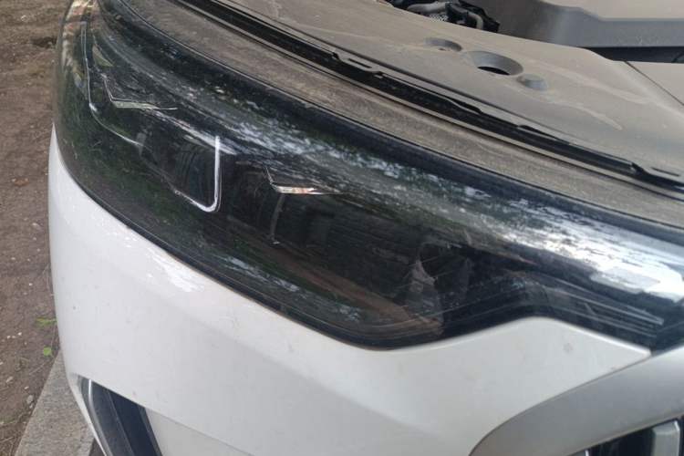 Used Chery Tiggo 9 2025 2.0T Dual-Clutch Two-Wheel Drive Comfort Edition 5 Seats Right Front Headlight