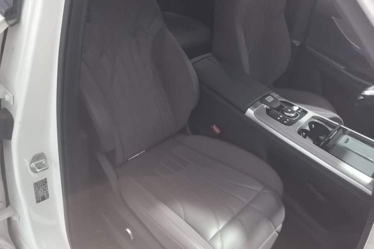 Used Chery Tiggo 9 2025 2.0T Automatic Two-Wheel Drive Luxury Edition 5 Seats Right Front Seat